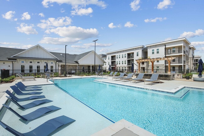 Building Photo - Oak Grove Vista