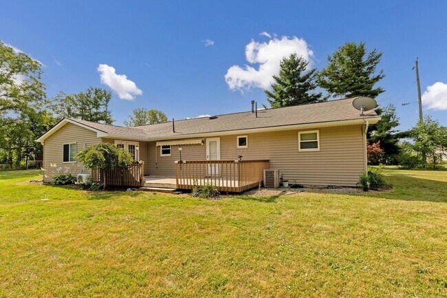 Foto del edificio - 5796 Beecher Rd