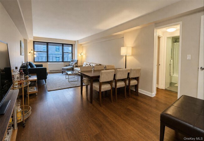 Foto del edificio - 120 E 90th St