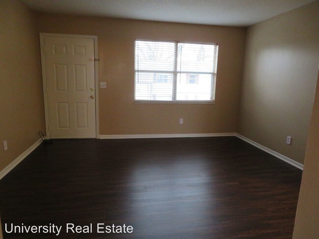 Foto del edificio - 820 Red Hill Dr