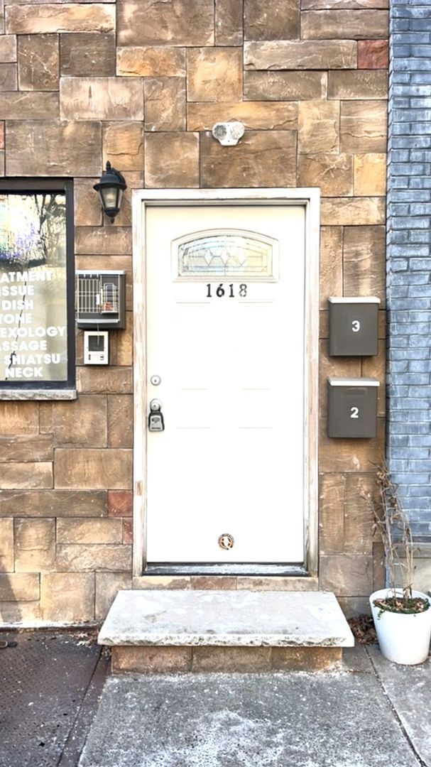 Photo - 1618 South St Apartment