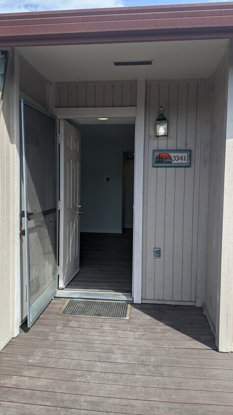 Entrance - 3341 Shadow Park Plz