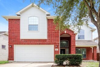 Building Photo - 13707 Broad Oaks Ln