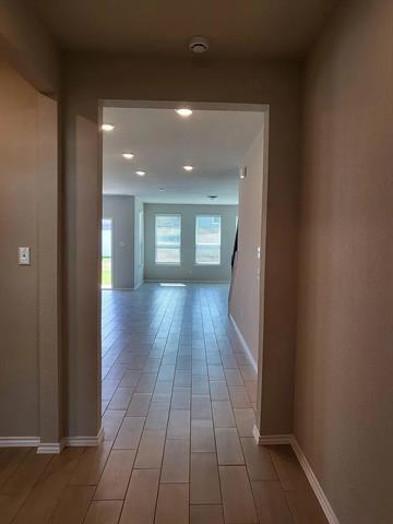 Foto del edificio - 5913 Hopkins Dr