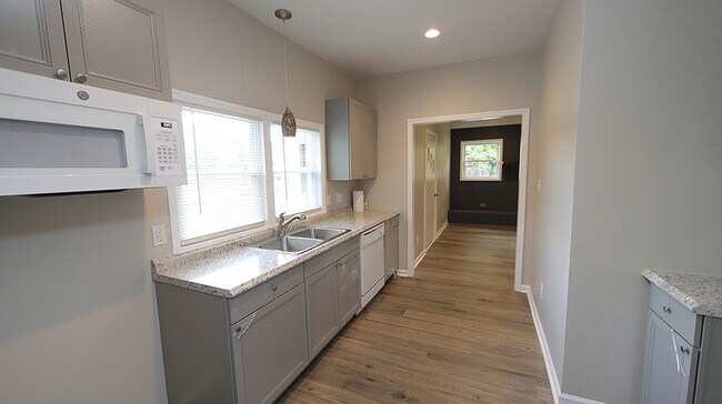 Foto del edificio - 333 NC-86