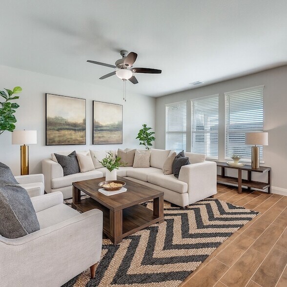 Foto del edificio - 16380 Moss Haven Ln