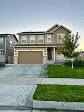 Building Photo - 397 Fencerow Pl