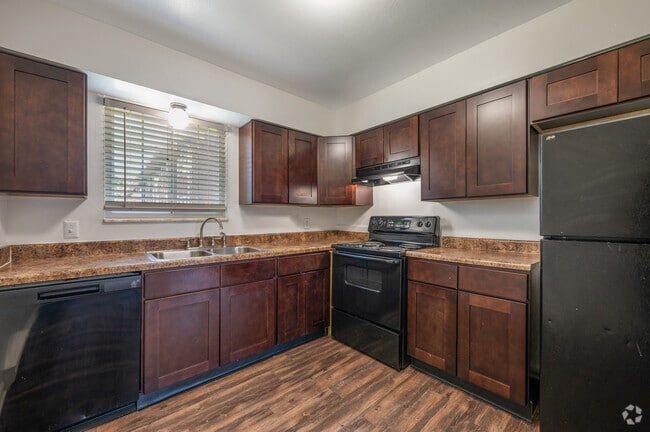 Interior Photo - Garfield Park Village
