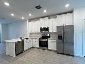 Building Photo - 3409 SW 34th Ave Cir