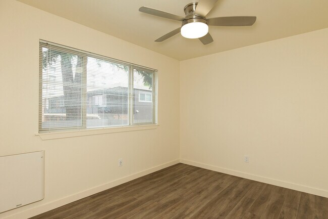 Building Photo - 2237 NW 59th-5
