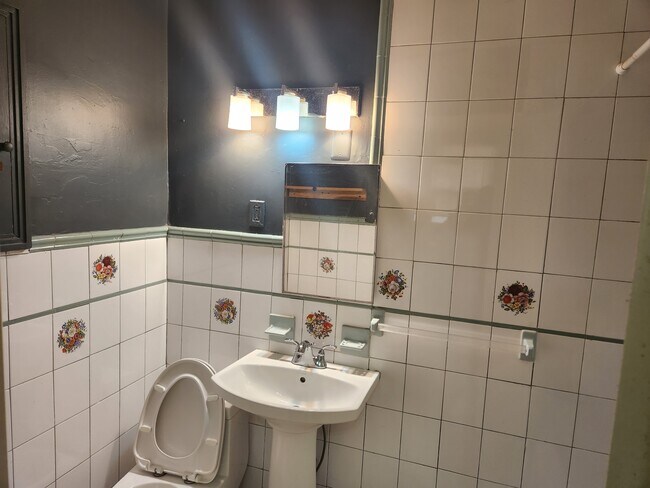 Foto del edificio - 154 Culver Ave