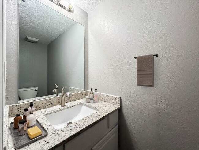 Foto del edificio - 610 Wolftrap Dr