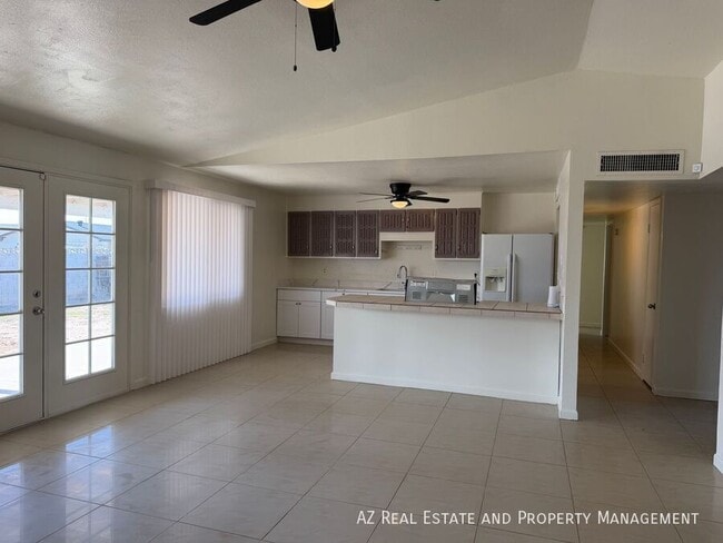 Building Photo - 6723 W Encanto Blvd