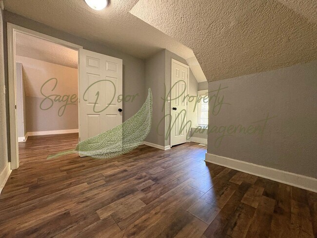 Foto del edificio - 2639 E 29th St