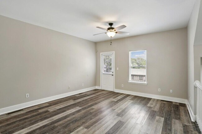 Foto del edificio - 751 Prince Pl NW
