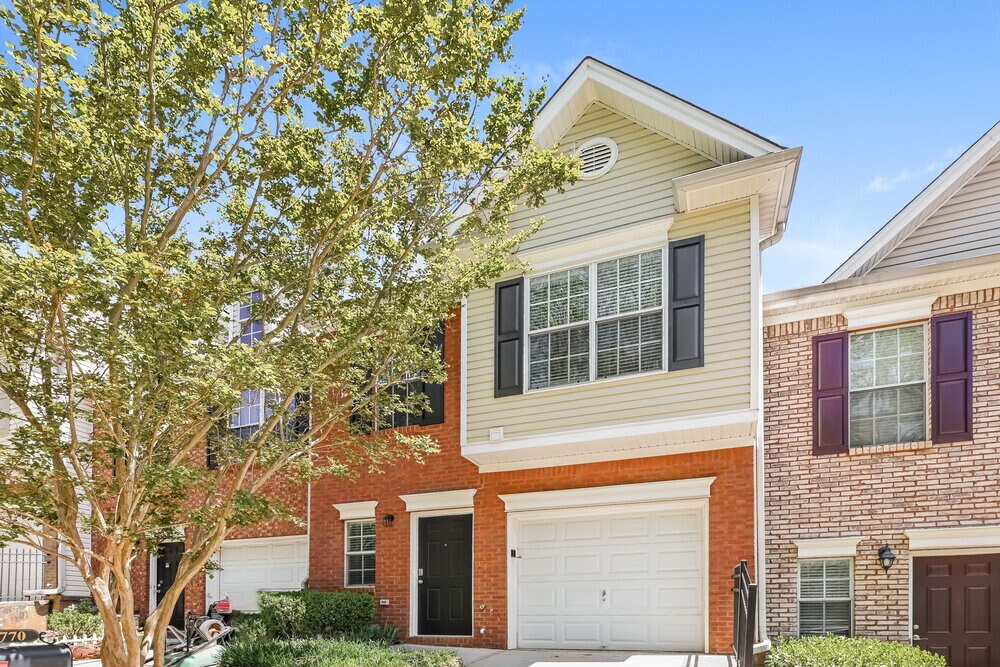 Foto principal - 770 Brookside Parc Ln