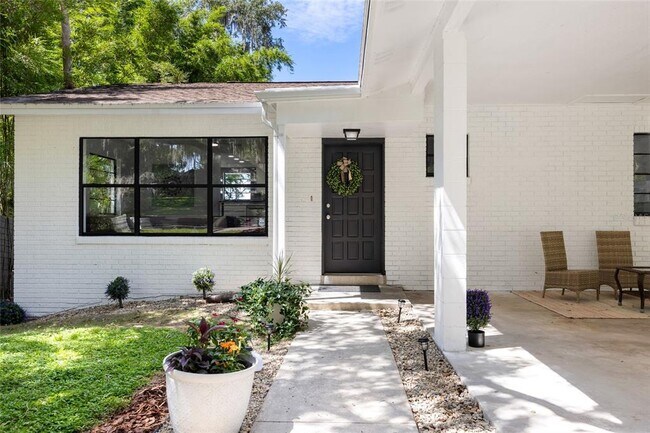 Building Photo - 38 Live Oak Rd