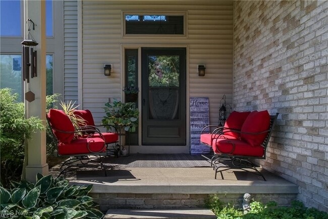 Building Photo - 822 Shadowood Ln SE