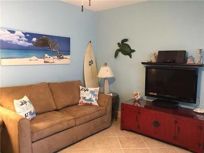 Photo - 315 Van Buren St Apartment