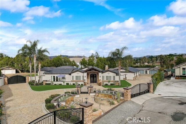 Building Photo - 20191 E Rogers Dr