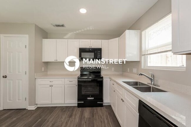 Building Photo - 4 Bedroom Pet-Friendly Home in Houston, TX...