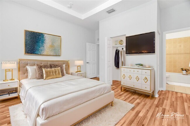 Foto del edificio - 4967 SW 140th Terrace