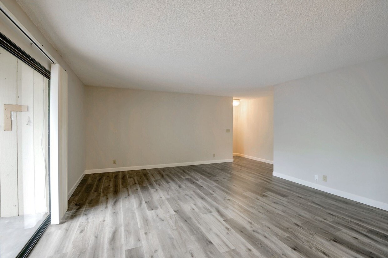 Primary Photo - 2 br, 2 bath House - 978-A KIELY BLVD