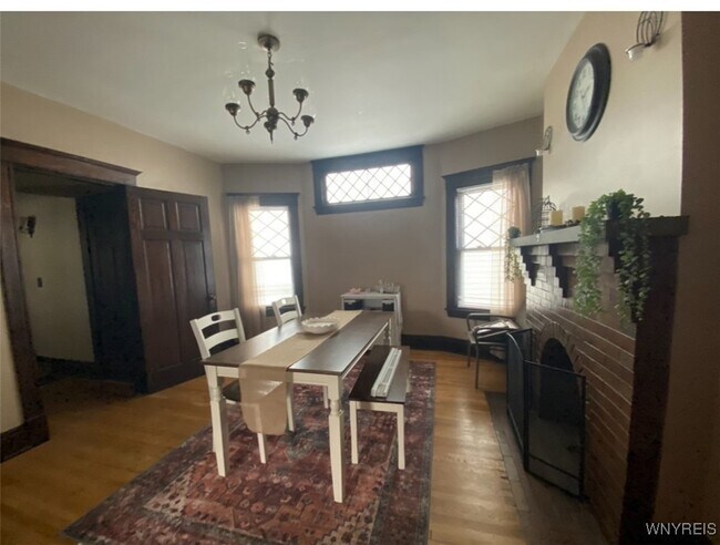 Foto del edificio - 114 Russell St