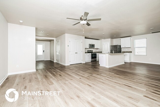 Building Photo - 135 Shallow Dr