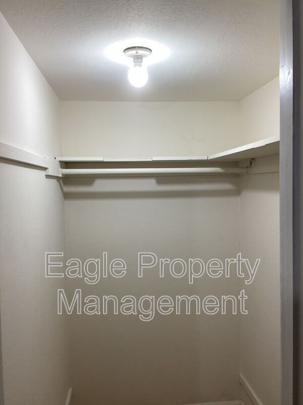 Foto del edificio - 2615 N. El Dorado St.