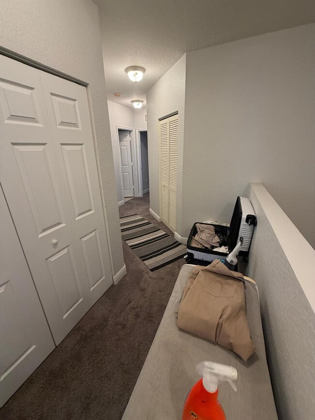 Building Photo - 7401 Palomino Dr