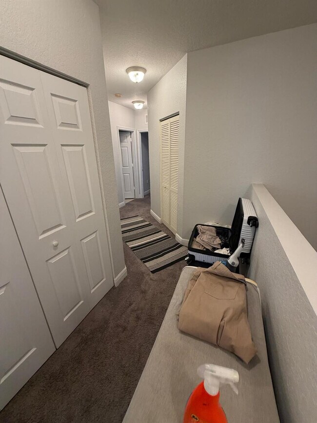 Foto del edificio - 7401 Palomino Dr