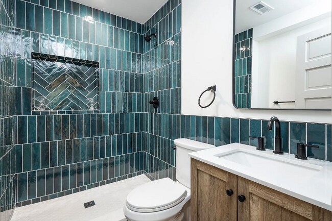 Foto del edificio - 2229 N 33rd St