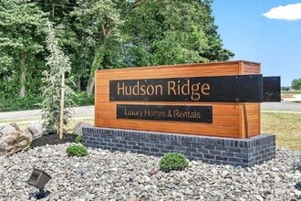 Building Photo - 154 Hudson Blvd