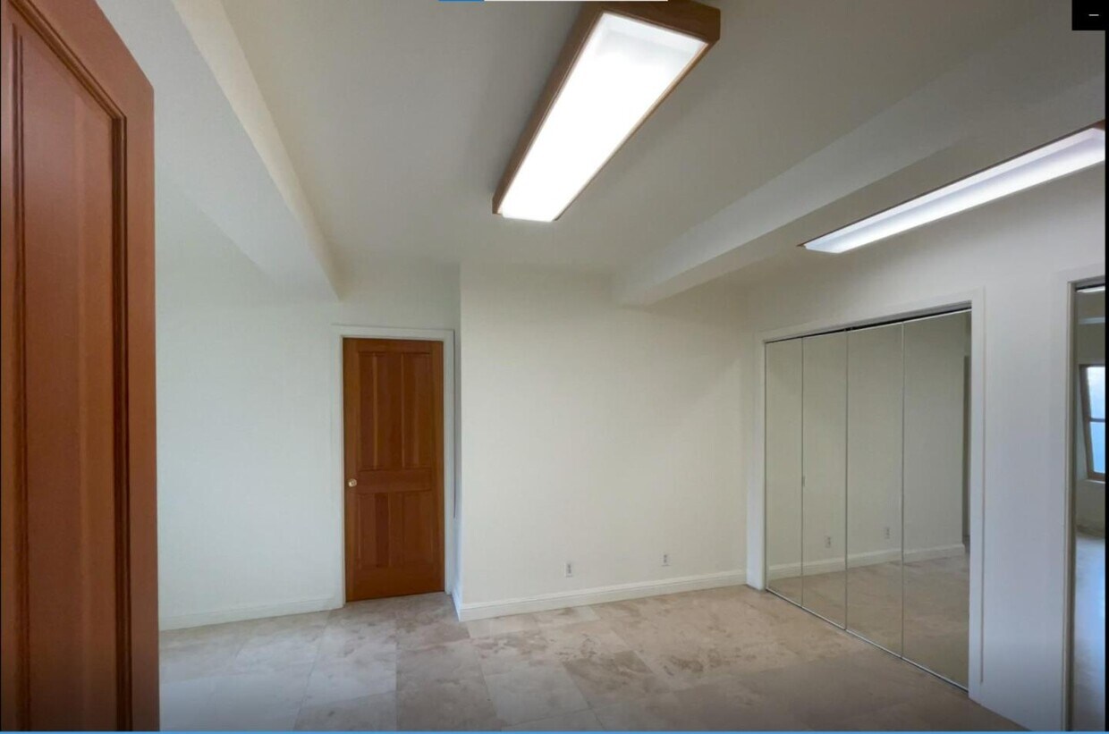 Foto principal - 216 Swett Rd
