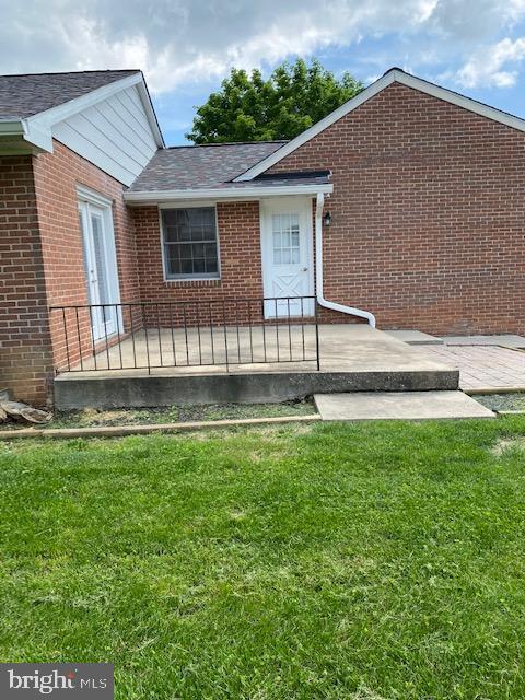 Primary Photo - 2710 Academy Dr
