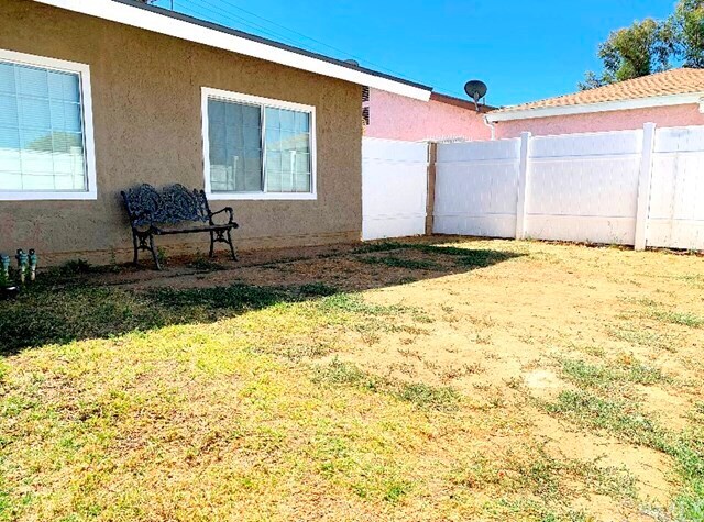 Building Photo - 13694 Persimmon Rd