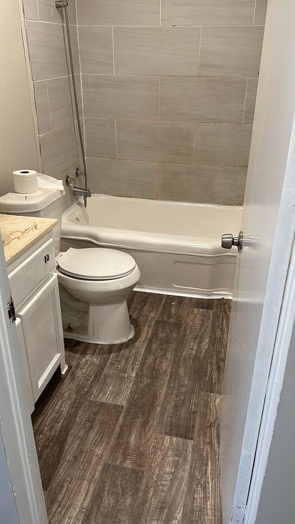 Foto del edificio - 735 Highland Dr