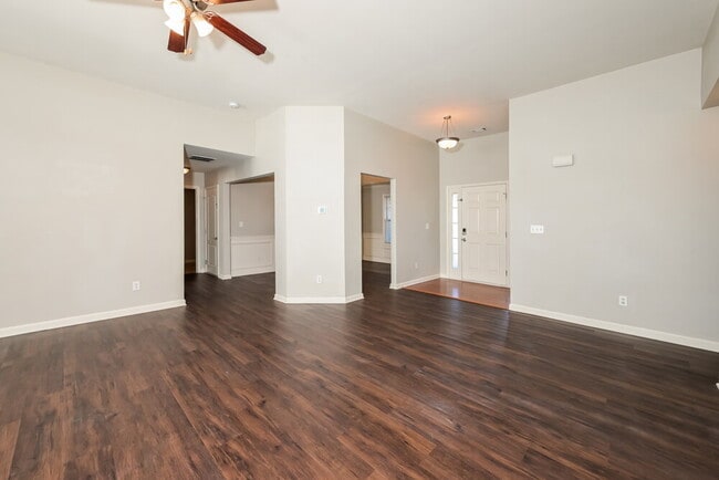 Foto del edificio - 44 Creek View Ct