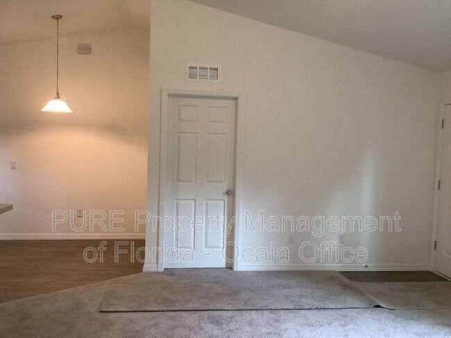 Building Photo - 532 Bahia Cir Dr