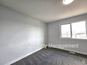 Building Photo - 3723-3214 214 St NW