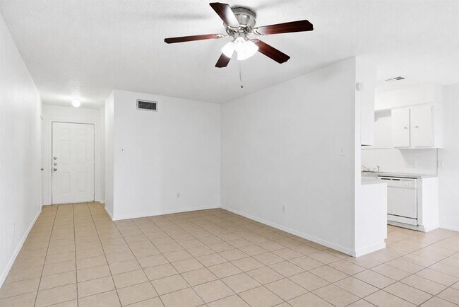 Foto del edificio - 2412 Burleson Ct