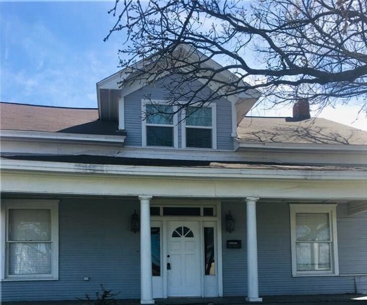 Foto principal - 816 W 7th St