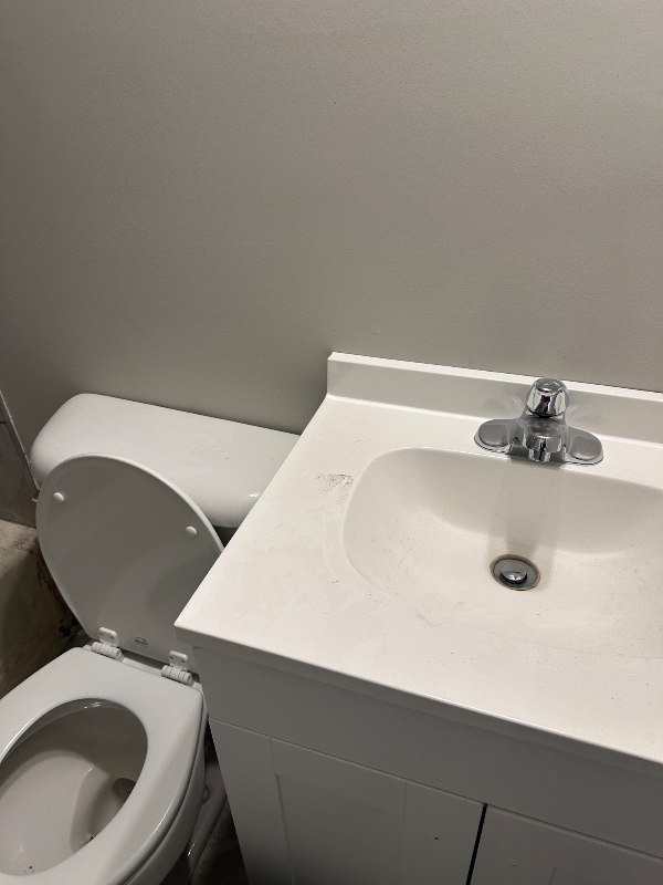 Building Photo - 2004 Garfield St