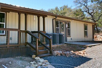 Building Photo - 1155 Farm to Market 2722