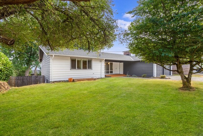 Photo - 17145 NE 5th Pl House