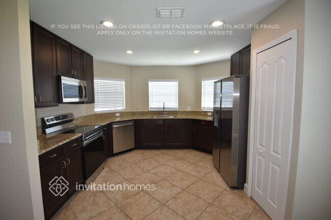 Building Photo - 3527 Kenwood Crossing