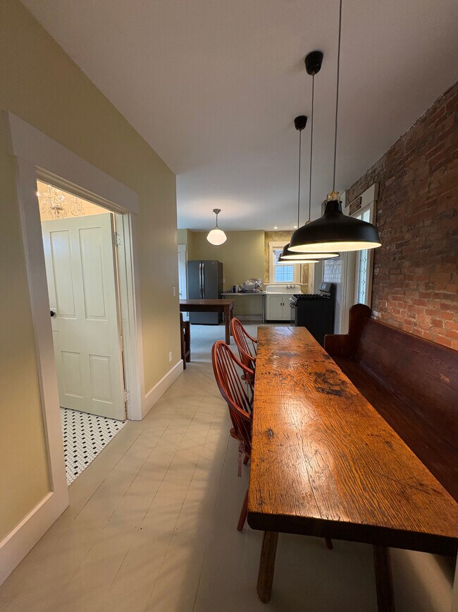 Zona de comedor informal - 311 S 3rd St