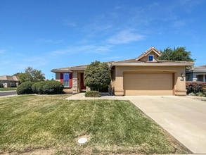 Building Photo - 9752 Sorrena Way