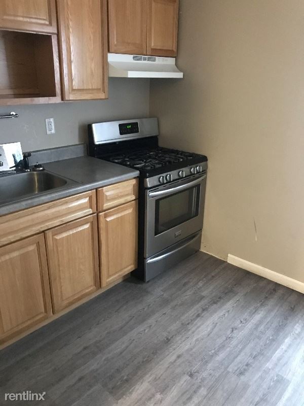 Building Photo - 2 br, 1 bath Apartment - 116 E Holsman St